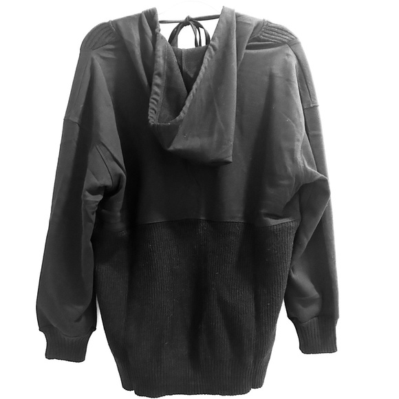 Black oversized hooded V-neck long sleeve ribbed Sweater - Picture 6 of 6